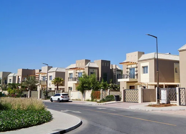 Spacious 4-Bedroom plus Maid's room Villa for Rent in Living Legends Golf Course Community